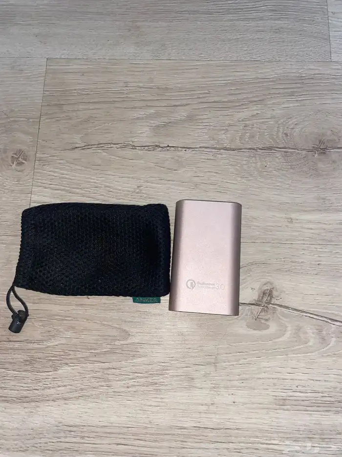 شاحن انكر وردي للبيع 2