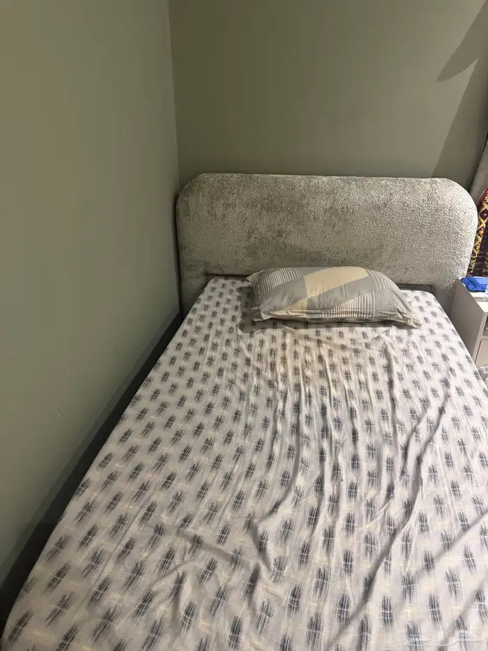 سريرين مع مرتبه مرتبه 0