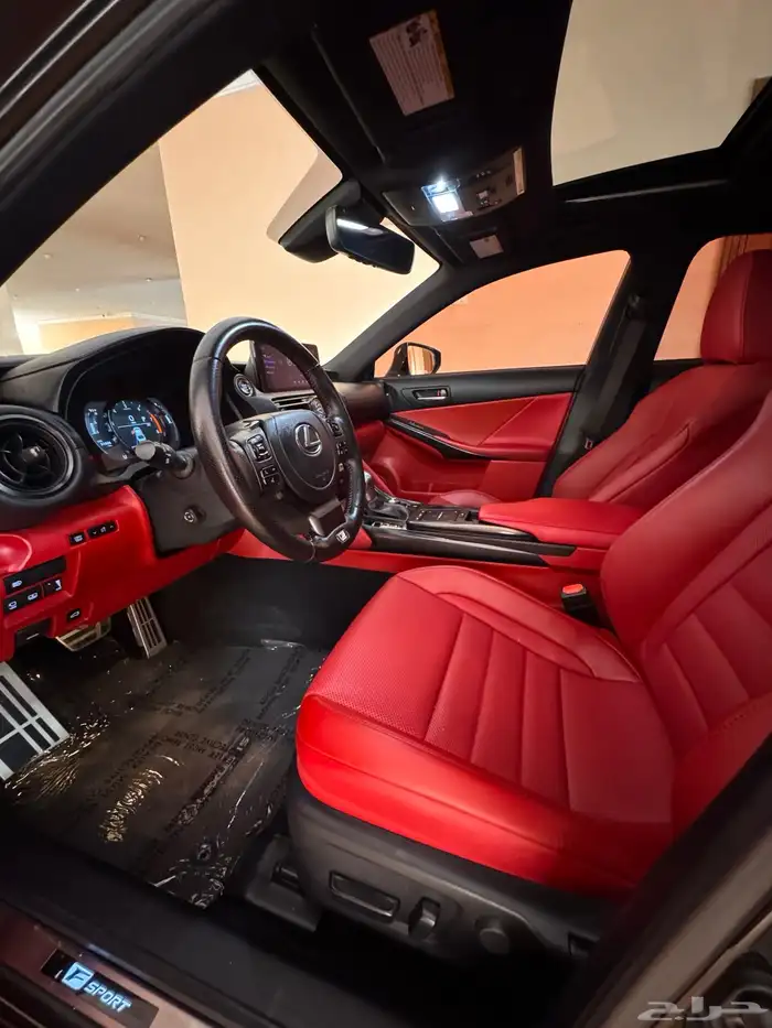 لكزس IS 350 F 2023 فل 24