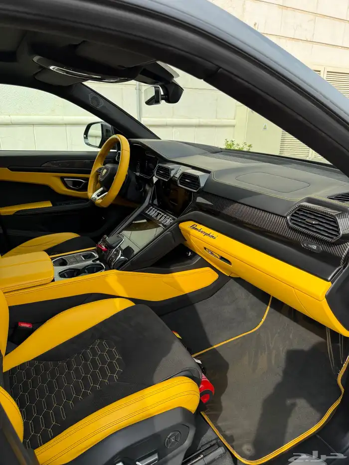 لامبورجيني اوروس 2022 سماكو بحاله الجديد 25