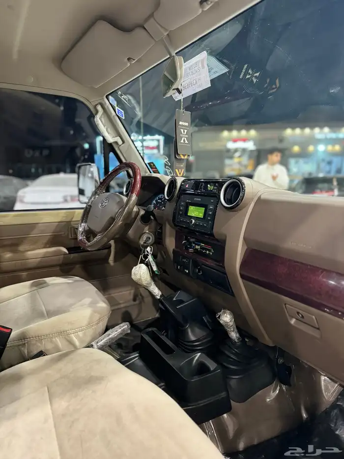 تويوتا شاص رفرف سعودي 2022 بحالة الوكاله 7