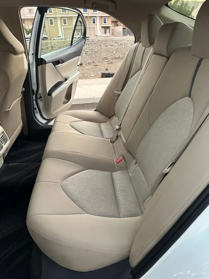 كامري LE 2024 سعودي ( بحالة الوكالة ) خالي من الرش 33