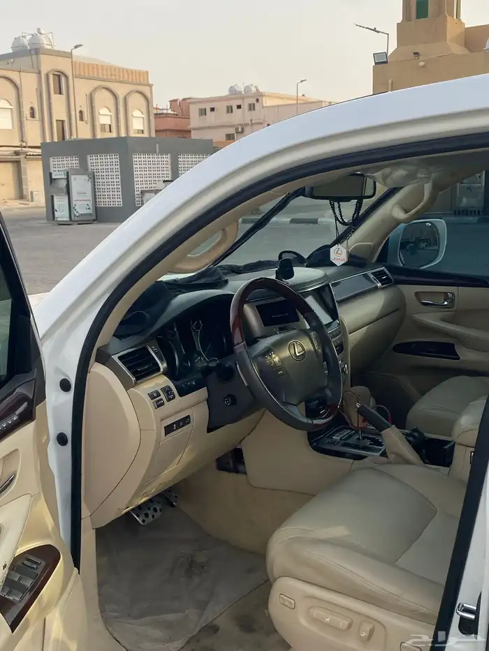 جيب لكزس 2014 للبيع 5