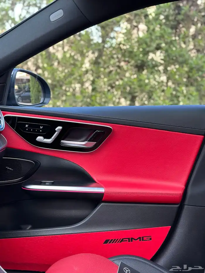 مرسيدس C300 2022 25