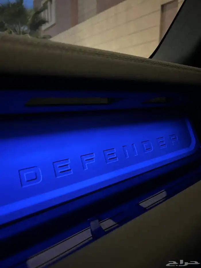 ديفندر 2023 SE P300 34