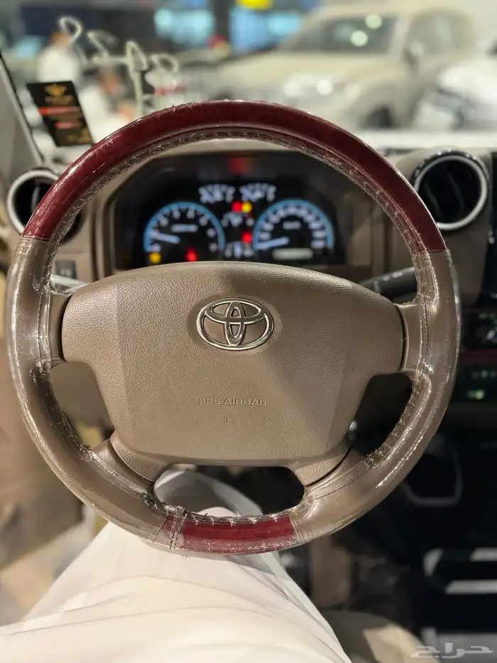 تويوتا شاص رفرف سعودي 2022 بحالة الوكاله 12