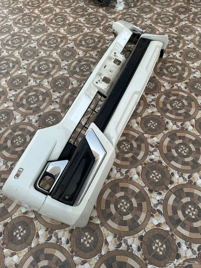 صدام لاندكروزر في اكس اس 2021 1