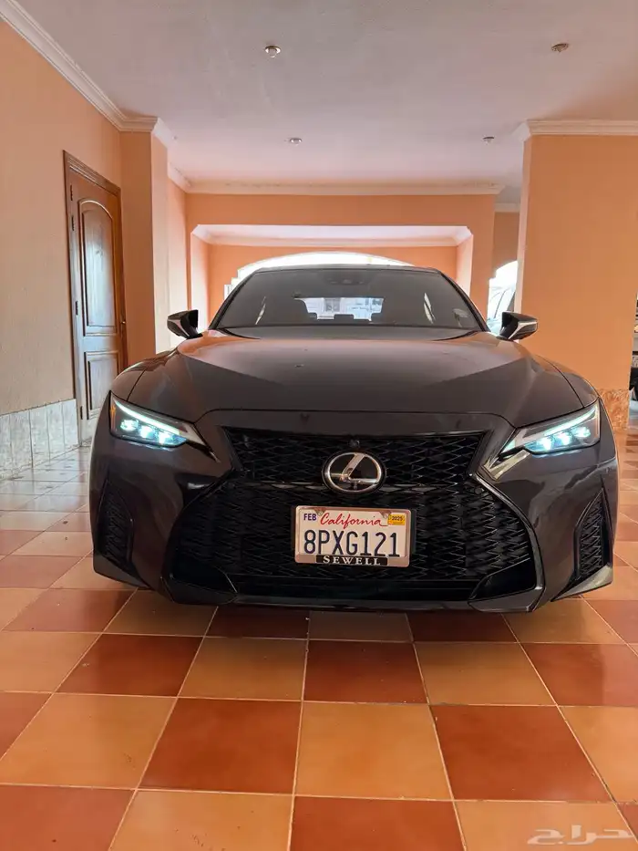 لكزس IS 350 F 2023 فل 8