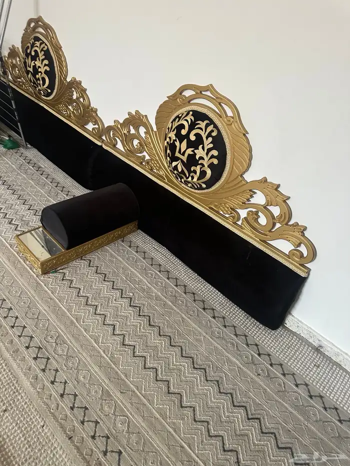 مساند 4 في 5 ونص 0