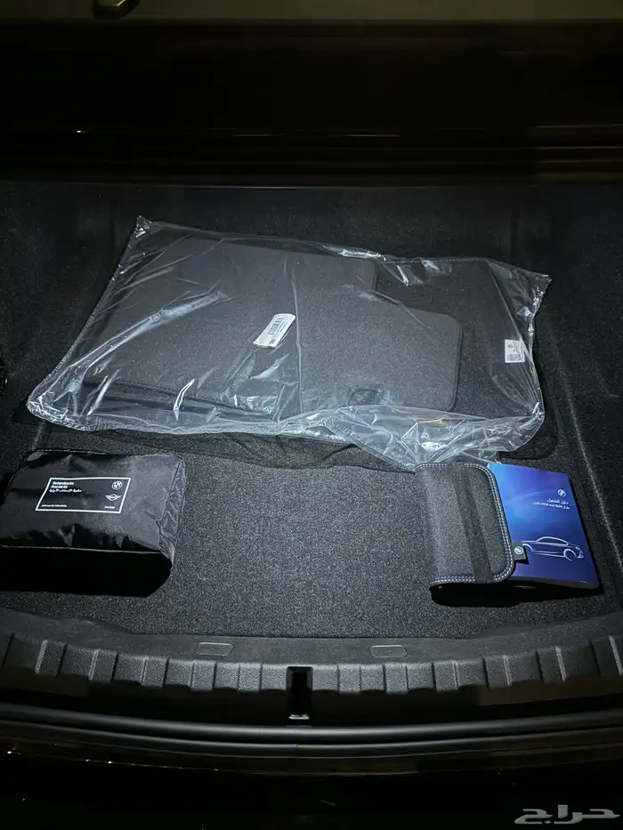 بي ام دبليو 318i جديد اسود 17