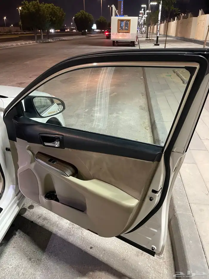 كامري 2014 فل كامل لامانع من البدل المناسب 12