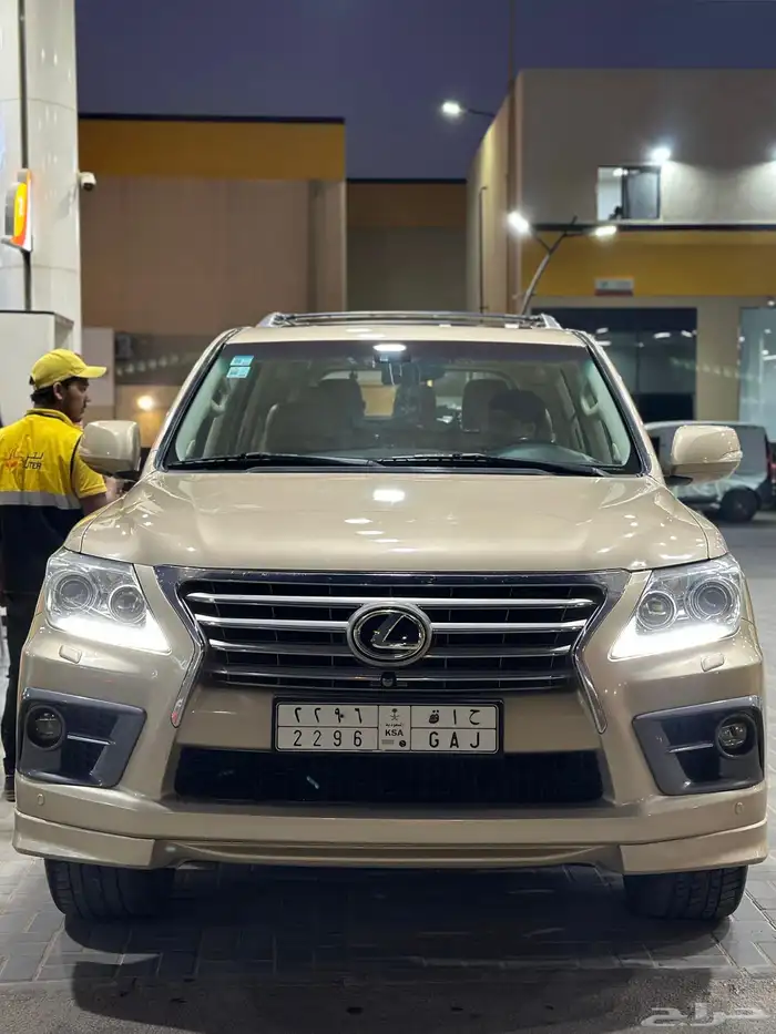 جيب لكزس LX570 موديل 2009 فل كامل 2