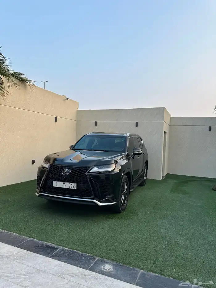 لكزس اف سبورت 2023 0