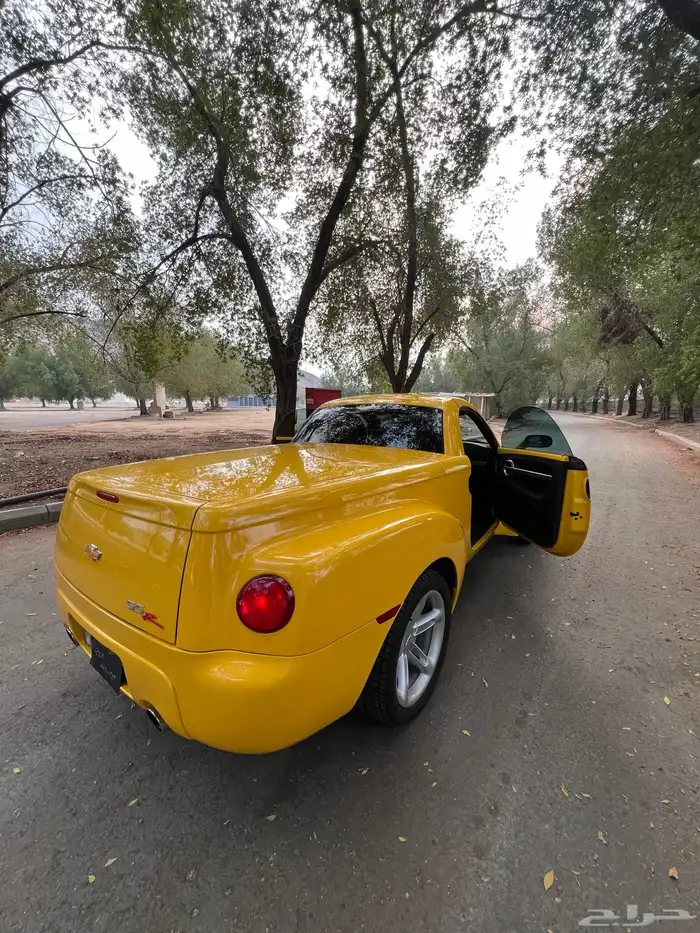 مخزن كشف ونيت بيك اب شيفرولية SSR موديل 2003 78