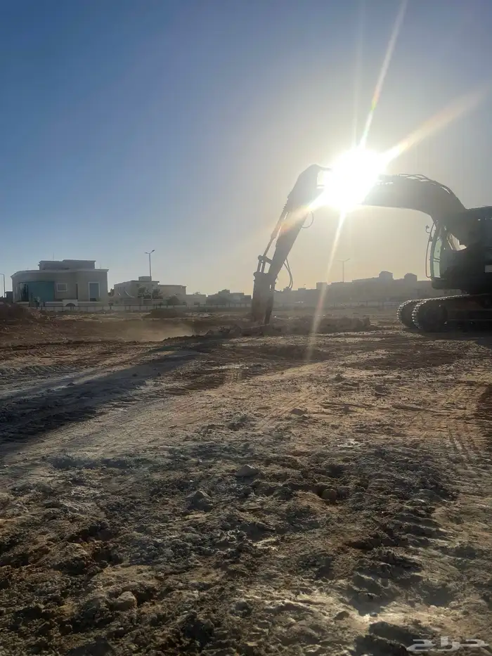 تاجير بوكلين بكلينات وترحيل مواد ناتج الحفر 5