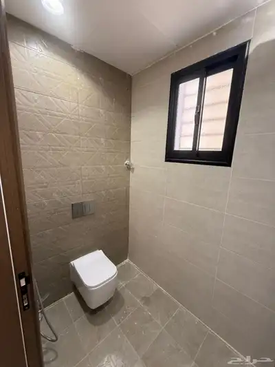 للبيع شقق علويه بمصعد جاهز وسطح خاص بحي الضيافه index