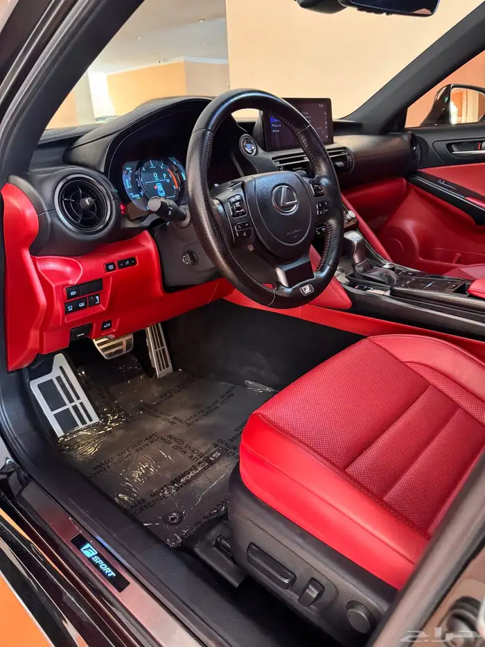 لكزس IS 350 F 2023 فل 22