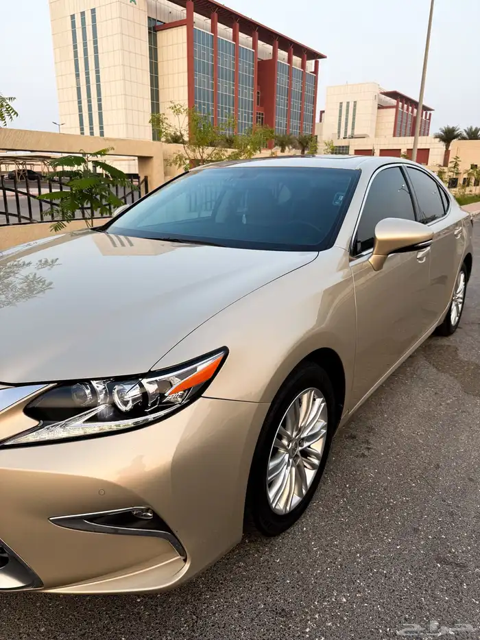 للبيع لكزس ES350 موديل 2018 2