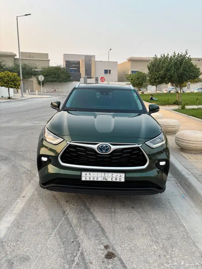 للبيع تويوتا هايلاندر اخو الجديد وكاله وممشى قليل موديل2023 14