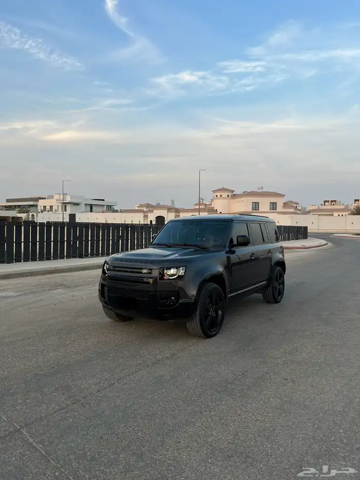 ديفندر 2023 SE P300 0