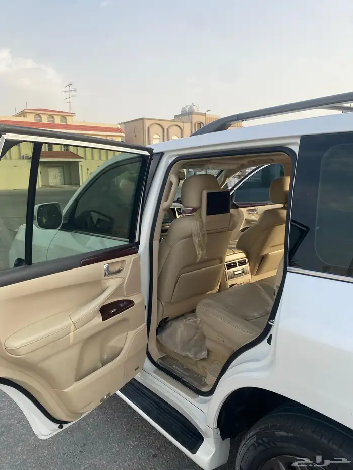 جيب لكزس 2014 للبيع 7