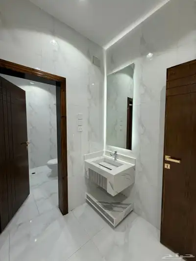 للبيع دور أرضي بحوش كبير شارع 25م قرب حديقة الزهور بالمحالة index