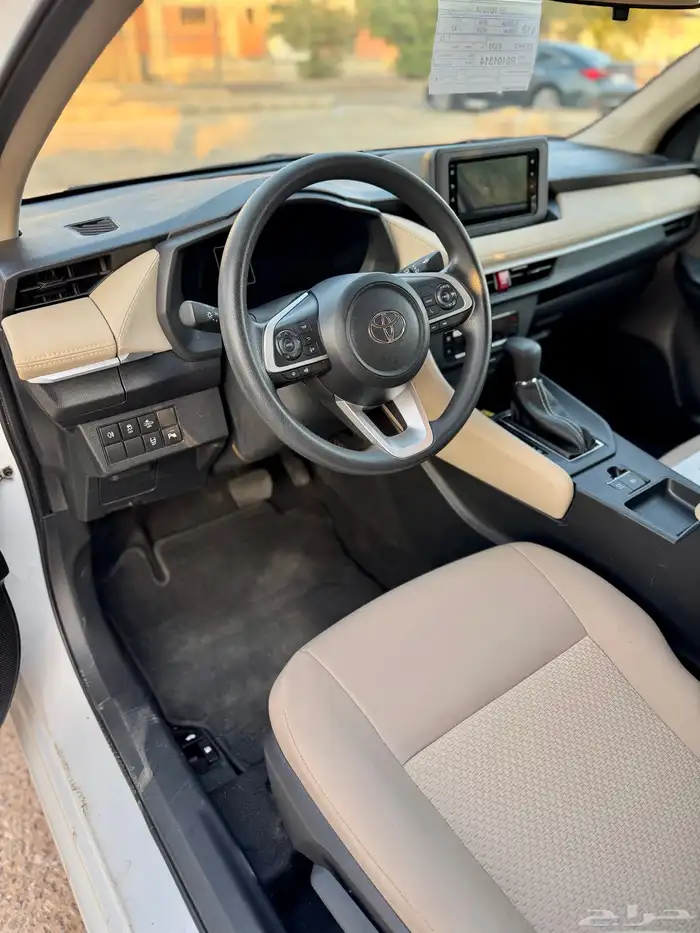 للبيع تويوتا يارس ((Y plus)) 2024 ((ممشى 12 ألف)) 33