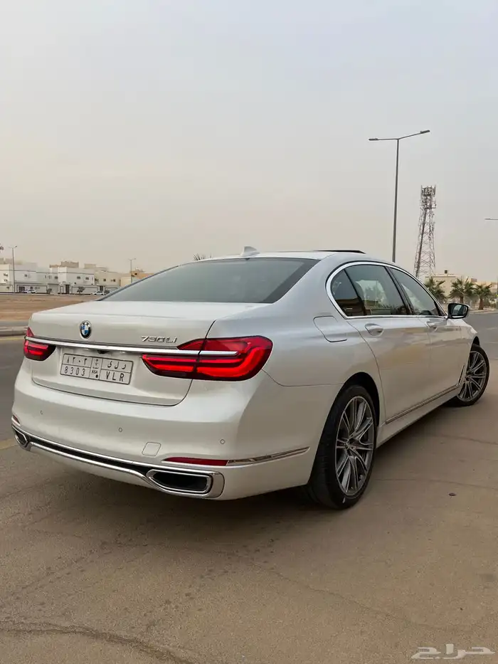 بي ام دبليو 730 2019 مخزن 7