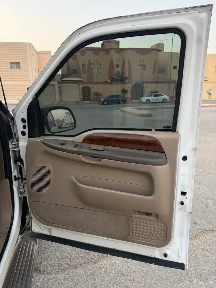 فورداكسكيرجن 2001  نظيف جدا 35