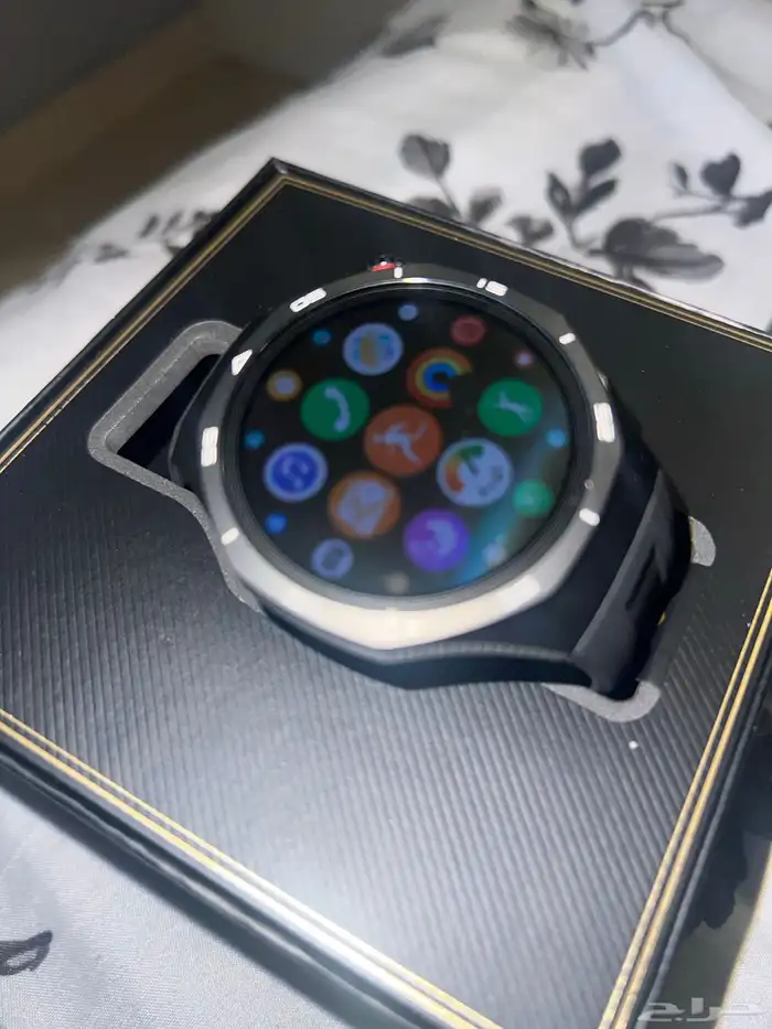 ساعة هواوي جي تي 5 برو بسير اسود شبهه جديده دون خدوش 3