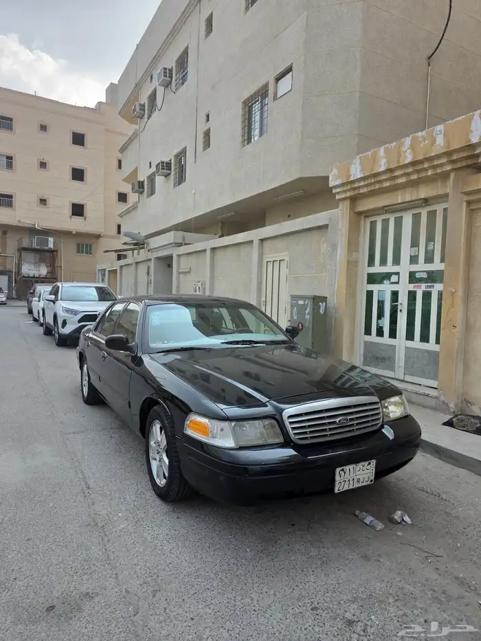 فورد فكتوريا 2011 3