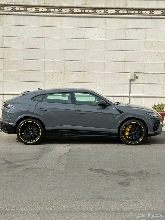 لامبورجيني اوروس 2022 سماكو بحاله الجديد 4