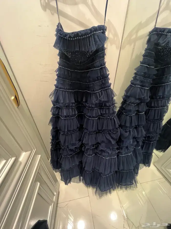 فستان من بوتيك أكشن شريته ب 1300 ابيعه ب 900 0