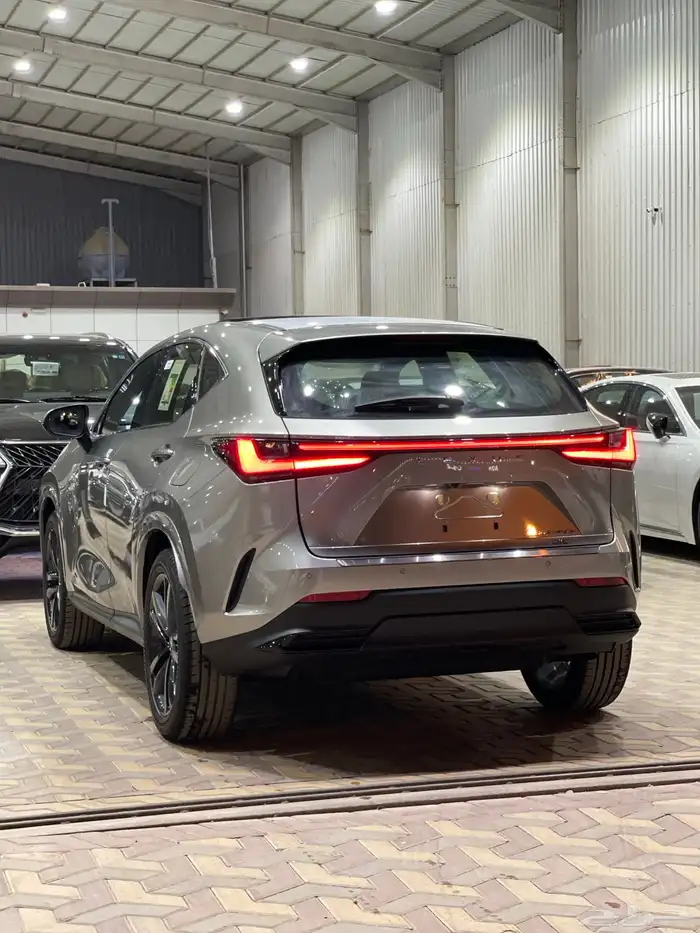 لكزس Nx AA AH سعودي 25 كاش اقساط 6