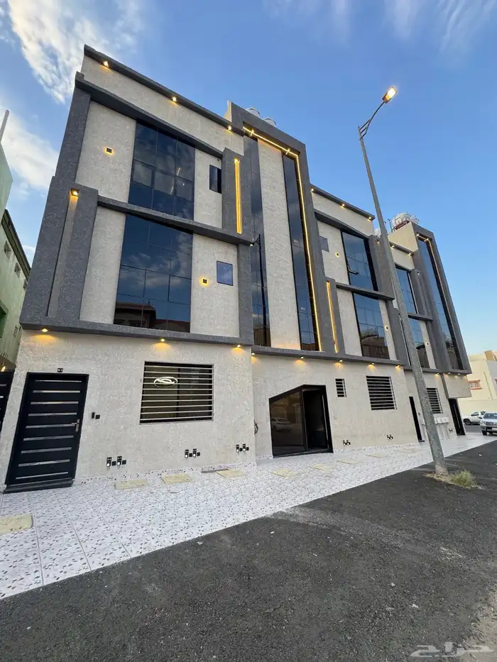 للبيع بمدينه أبها حي البديع شقه تمليك علوي ب480 الف 0