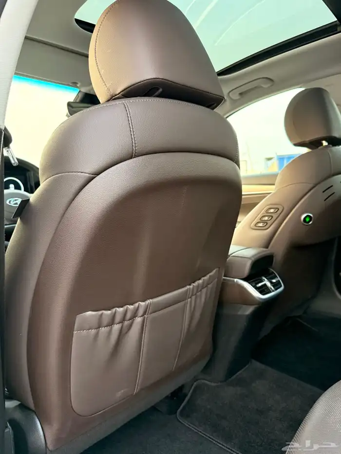 ازيرا 2023 بنورما فل كامل بحالة الوكاله للبيع 14