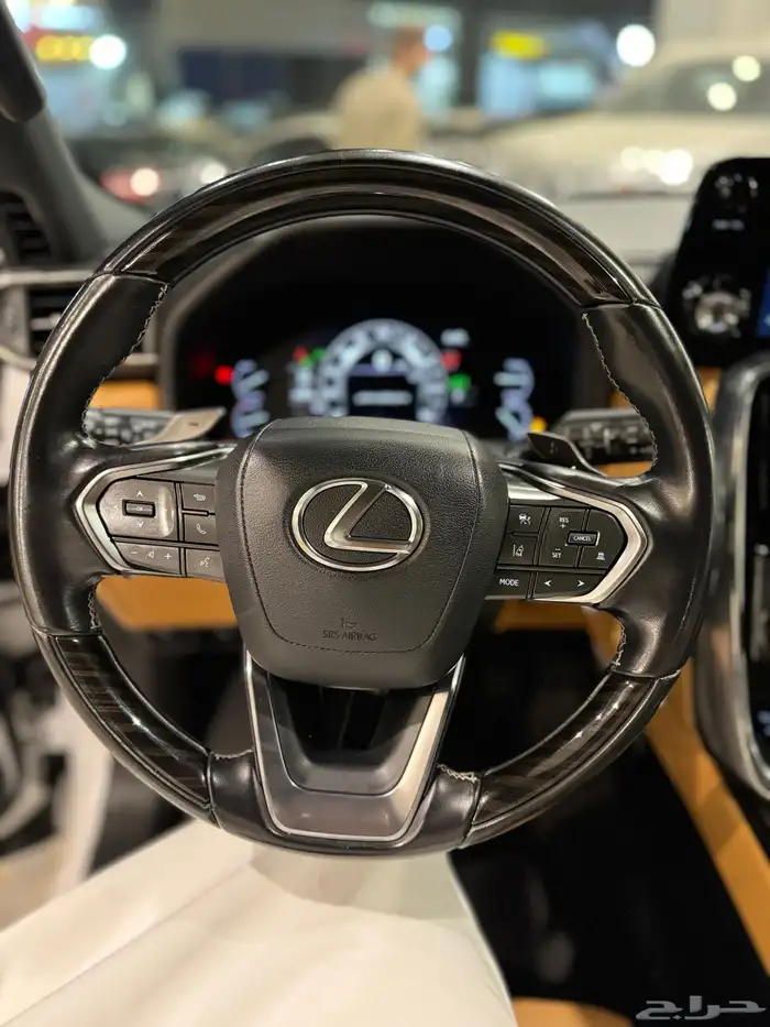 جيب لكزس BB 2023 سعودي 14