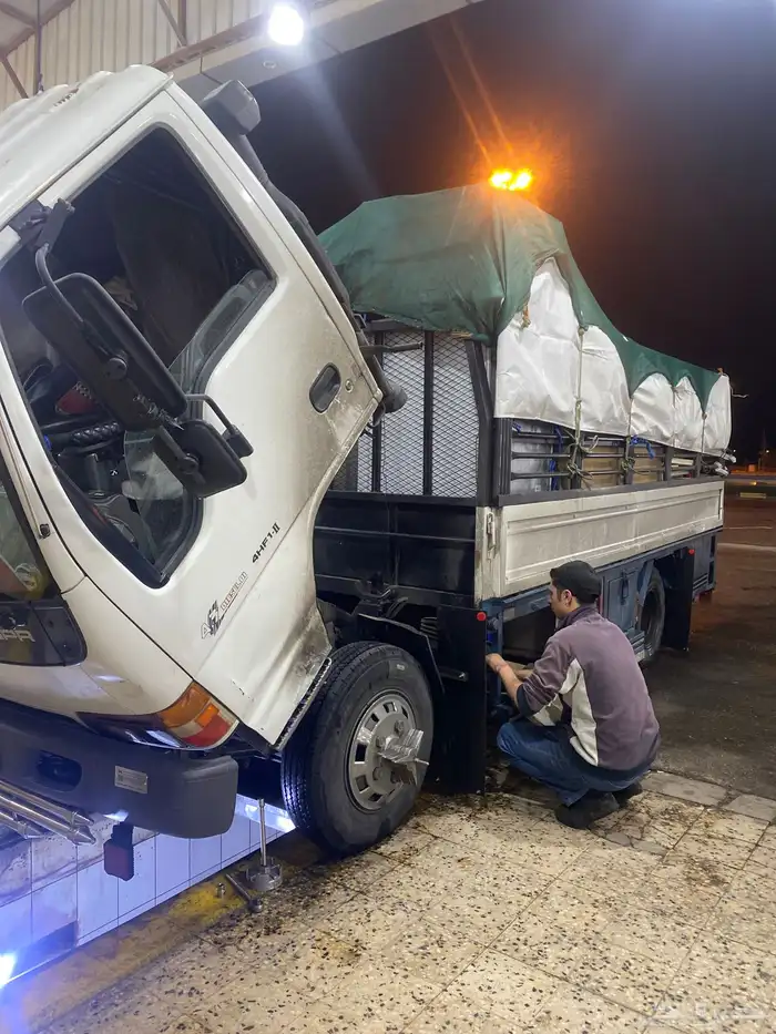 لنقل داخل رفحاء وخارج  يوجد عمال فك وتركيب. 0