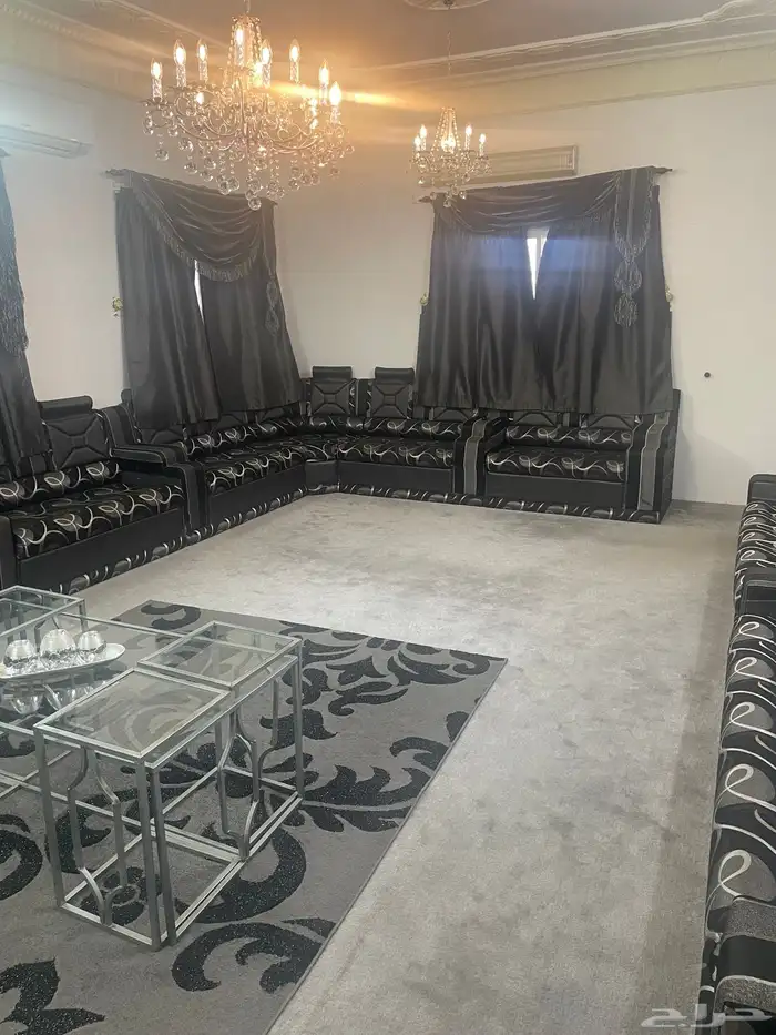 كنب مجلس للبيع معا الستاير نضيف 1