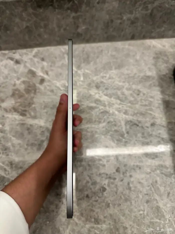 ايباد برو 11 انش M2 الجيل الرابع مع قلم ابل الجيل الثاني 7