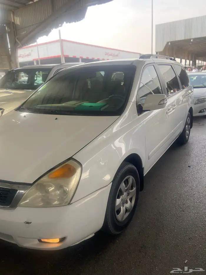 كيا كرنفال فإن سيارة عائلة 1