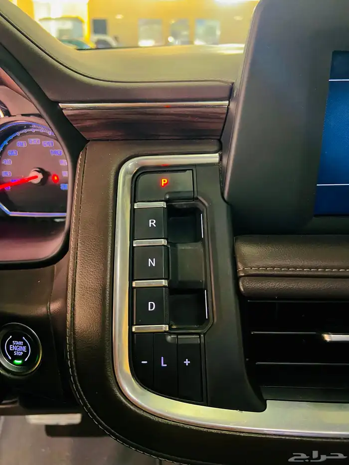 شوفرليه تاهو ستاند دبل وكاله بدى ومحركات 16