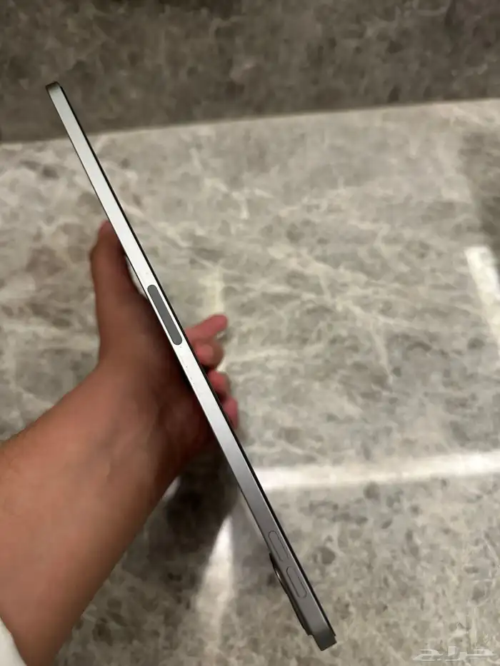 ايباد برو 11 انش M2 الجيل الرابع مع قلم ابل الجيل الثاني 9