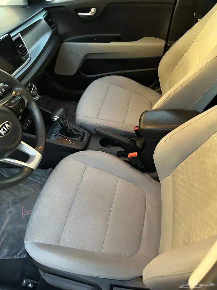 كيا ريو 2018 نظيفة جدا 6