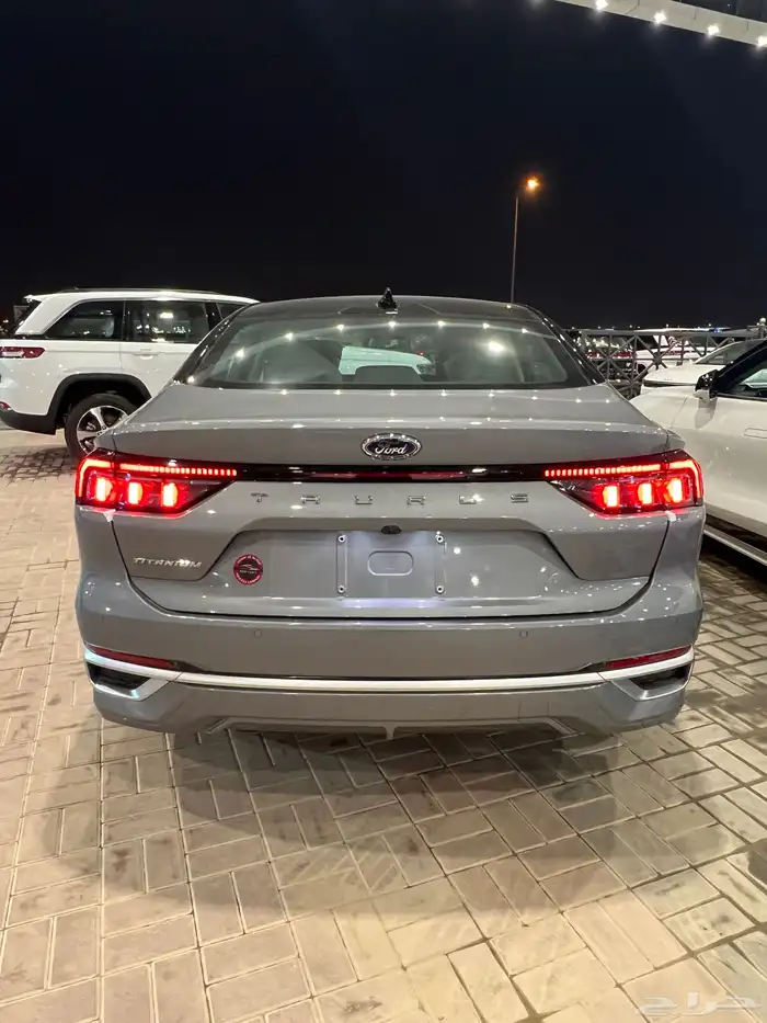 فورد تورس تيتانيوم 2026 3