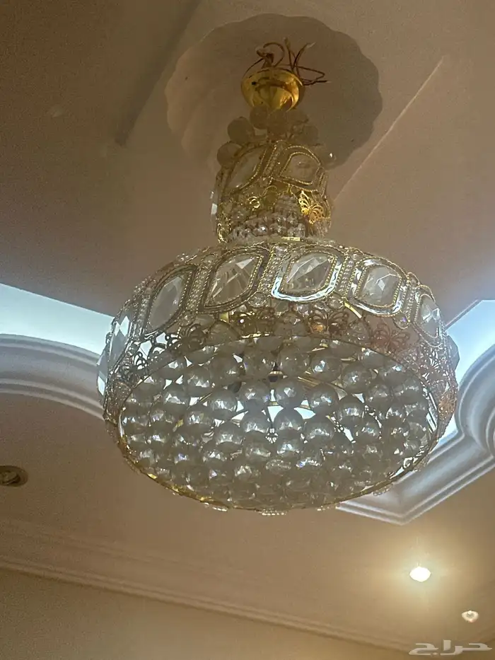 للبيع نجفة كريستال فاخرة بطراز كلاسيكي فاخر 0