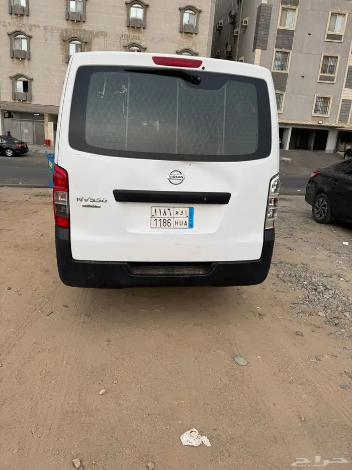 نيسان موديل2013باص بضاعه 3