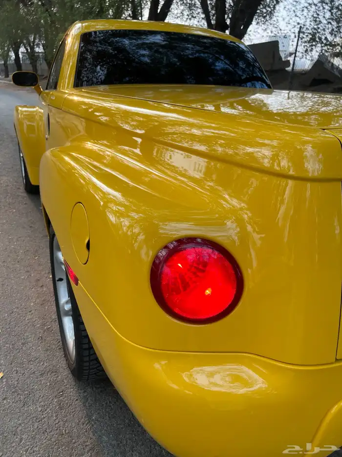 مخزن كشف ونيت بيك اب شيفرولية SSR موديل 2003 85