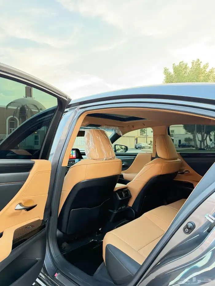 لكزس ES250 2024 5