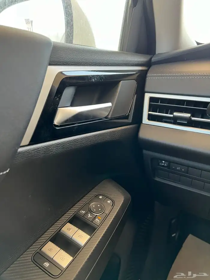 ميتسوبيشي اوتلاندر 2025 نص فل بلس ب110900 عرض خاص نقاط عمياء 11